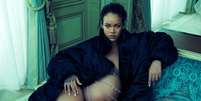 Rihanna   Foto: Annie Leibovitz/Vogue/Reprodução/@voguemagazine / Elas no Tapete Vermelho