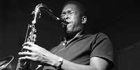 John Coltrane é uma lenda da musicalidade do jazz (Foto/Reprodução/Internet)  Foto: Cifra Club