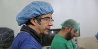 David Nott operando na S&iacute;ria  Foto: Syria Relief / BBC News Brasil