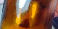 Marceneiro relata ter encontrado objeto estranho em garrafa de cerveja  Foto: Arquivo Pessoal