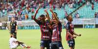 Jogadores do Bahia comemoram gol  Foto: Renan Oliveira/Agif/Gazeta Press