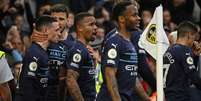Manchester City dominou a partida desde o início e somou mais três importantes pontos (Foto: OLI SCARFF / AFP)  Foto: Lance!