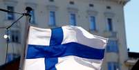 Bandeira da Finlândia em Helsinque 03/05/2017   Foto: REUTERS/Ints Kalnins