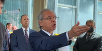 Paulo Guedes se irrita com sindicalistas e encerra entrevista  Foto: Reprodução / Redes Sociais