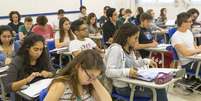 Sala de aula do 3º ano do ensino médio do Colégio Vital Brasil, na Avenida Nossa Senhora de Assunção, no bairro Vila Butantã, na zona sul de São Paulo.   Foto: Daniel Teixeira/Estadão Conteúdo