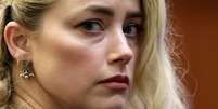 Amber Heard durante o julgamento  Foto: Reuters / BBC News Brasil