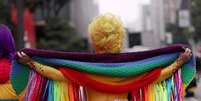 Público chega à Avenida Paulista na manhã deste domingo para participada da Parada do Orgulho LGBT   Foto: WERTHER SANTANA / ESTADÃO