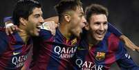 Suárez, Neymar e Messi comemoram gol do Barcelona (Foto: Lluis Gene/ AFP)  Foto: Lance!