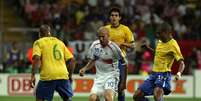 Zidane diz que estava lesionado quando eliminou o Brasil em 2006  Foto: 