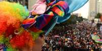 Parada do orgulho LGBT de São Paulo homenageou em 2019 os 50 anos da revolta de Stonewall  Foto: Rovena Rosa/Agência Brasil / BBC News Brasil