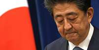 Shinzo Abe foi o premi&ecirc; mais longevo da hist&oacute;ria do Jap&atilde;o  Foto: EPA / Ansa - Brasil