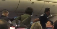 Brasileiro agride comiss&aacute;ria e &eacute; retirado algemado de voo que iria para NY  Foto: Reprodu&ccedil;&atilde;o/Redes Sociais
