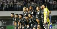 Time titular do Timão na partida contra o Peixe (Foto: Rodrigo Coca / Ag. Corinthians)  Foto: Lance!