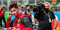 Leclerc teve relógio roubado antes do GP da Emília-Romanha   Foto: Scuderia Ferrari / Grande Prêmio