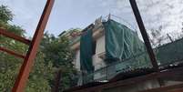 Este é o suposto local do ataque em Cabul — com a varanda agora coberta  Foto: BBC News Brasil