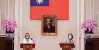 Nancy Pelosi e Tsai Ing-wen durante coletiva conjunta em Taipei  Foto: EPA / Ansa - Brasil