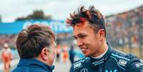 Jost Capito e Alex Albon - equipe e piloto renovaram contrato  Foto: Williams / Twitter