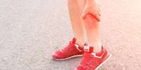 Dores na canela ao correr  Foto: Shutterstock / Sport Life