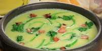 Guia da Cozinha - Caldo verde com bacon e agri&atilde;o  Foto: Guia da Cozinha
