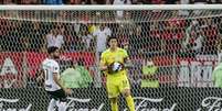 Cássio em ação contra o Flamengo no Maracanã (Foto: Rodrigo Coca/Agência Corinthians)  Foto: Lance!