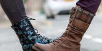 Usar muito sapatos fechados pode atrair o fungo da micose   Foto: Shutterstock / Portal EdiCase