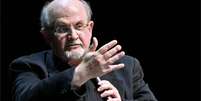 Salman Rushdie foi atacado durante palestra no oeste do estado de Nova York  Foto: Getty Images / BBC News Brasil