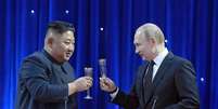 Putin e Kim trocaram cartas por data comemorativa na Coreia do Norte  Foto: EPA / Ansa - Brasil