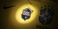 'Patch' com mensagem antirracista será estampada na camisa das equipes no futebol brasileiro   Foto: Lucas Figueiredo/CBF