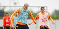 Guedes em ação no treino do Timão (Foto: Rodrigo Coca/Agência Corinthians)  Foto: Lance!