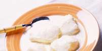 Ovos nevados: receita tradicional, fácil e barata com ar de chique  Foto: Guia da Cozinha