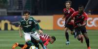 Raphael Veiga em ação contra o Athletico-PR  Foto: Cesar Greco/Palmeiras