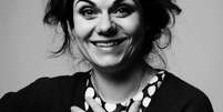 Retrato da escritora Caitlin Moran  Foto: Chris Floyd / BBC News Brasil