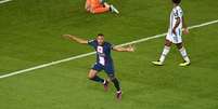 Mbappé foi o grande destaque da vitória do PSG sobre a Juventus (Foto: ALAIN JOCARD / AFP)  Foto: Lance!