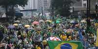 Movimentação de apoiadores do presidente Bolsonaro na Avenida Paulista em São Paulo (SP) nesta quarta-feira  Foto: Futura Press