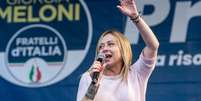Giorgia Meloni est&aacute; tentando formar um governo de direita com dois outros partidos  Foto: Getty Images / BBC News Brasil