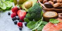 Nutróloga dá dicas para quem quer adotar uma alimentação saudável  Foto: Shutterstock / Saúde em Dia