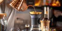 O café é uma importante bebida, sobretudo para a cultura brasileira – Foto: Shutterstock  Foto: Guia da Cozinha