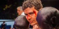 Em '10 Segundos Para Vencer', Daniel Oliveira interpreta Eder Jofre  Foto: Imagem/Divulgação / Estadão