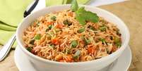 Guia da Cozinha - Aposte nesse arroz primavera para reaproveitar o ingrediente  Foto: Guia da Cozinha