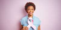 O autoexame pode ajudar no diagnóstico do câncer de mama  Foto: Shutterstock / Portal EdiCase