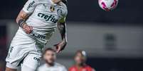 Gustavo Gome,  jogador do Palmeiras, durante partida contra o Atl&eacute;tico-GO  Foto: Heber Gomes/ Agif/Gazeta Press