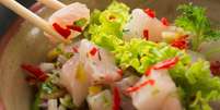 Guia da Cozinha - Ceviche de til&aacute;pia: experimente essa op&ccedil;&atilde;o de refei&ccedil;&atilde;o diferente e f&aacute;cil!  Foto: Guia da Cozinha