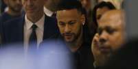 Com início no dia 17 de outubro, o julgamento do atacante tende a se estender até o dia 31 de outubro. Entre os dias 21 e 28, Neymar deve prestar depoimento, sem obrigatoriedade de presença no tribunal.  Foto: Poder360