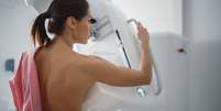 Câncer de mama: cada vez menos mulheres têm feito mamografia, aponta pesquisa  Foto: Shutterstock / Saúde em Dia
