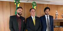 Latino e Bolsonaro posam juntos  Foto: Instagram @ latino_