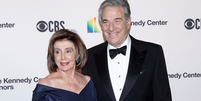 Nancy Pelosi e o marido Paul em Washington - 8/12/2019  Foto: REUTERS/Joshua Roberts
