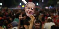 Concentra&ccedil;&atilde;o de eleitores de Lula na Avenida Paulista, em S&atilde;o Paulo  Foto: EPA / Ansa - Brasil