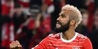 Choupo-Moting fez o segundo gol do Bayern de Munique sobre a Inter de Milão (Foto: CHRISTOF STACHE / AFP)  Foto: Lance!