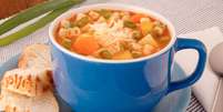 Sopa de legumes com macarr&atilde;o &ndash; Foto: Guia da Cozinha  Foto: Guia da Cozinha