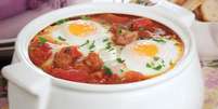Guia da Cozinha - Sopa de tomate com ovos: receita nutritiva, diferente e saborosa!  Foto: Guia da Cozinha